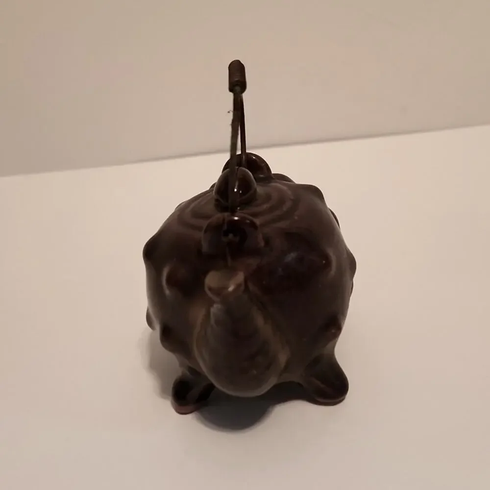 Vintage Conch Shell Salt & Pepper‎ Shakers With Trunk & Metal Carrying Handle